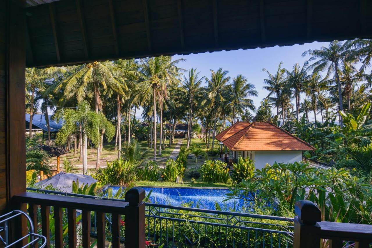 Coconut Hill Cottage Batununggul Esterno foto