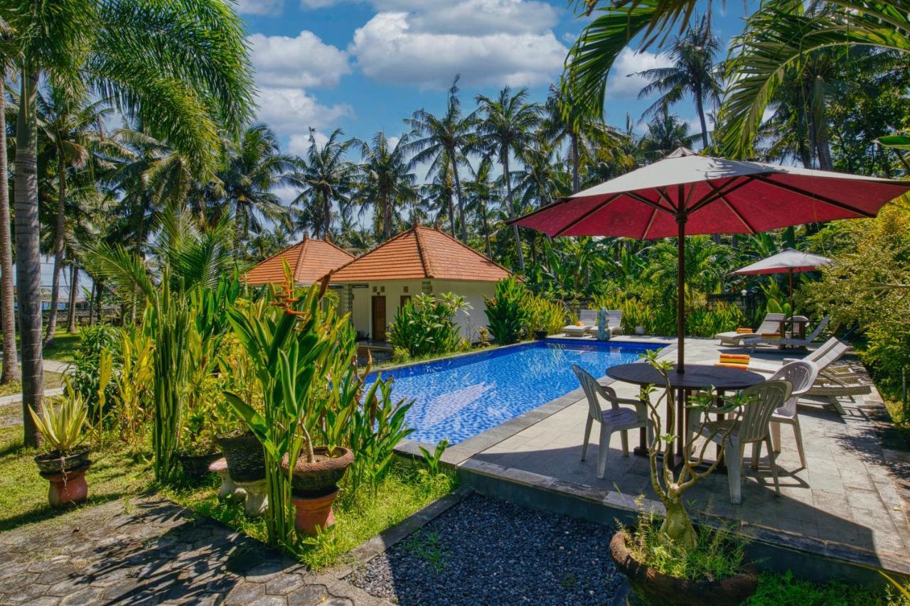 Coconut Hill Cottage Batununggul Esterno foto