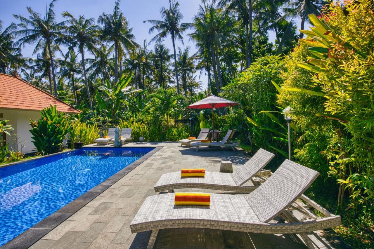 Coconut Hill Cottage Batununggul Esterno foto
