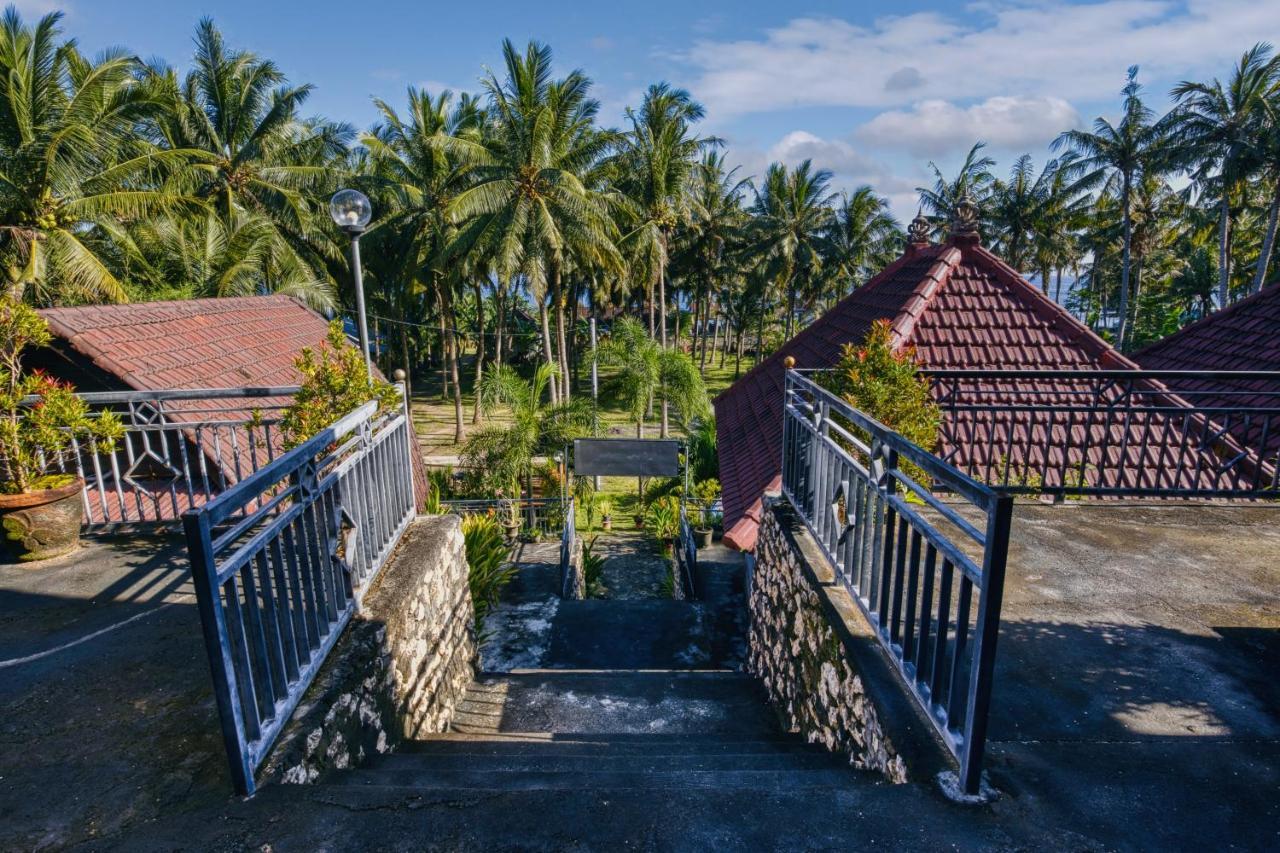 Coconut Hill Cottage Batununggul Esterno foto