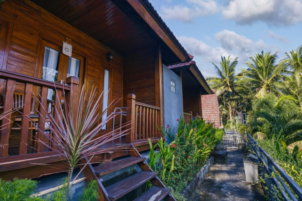 Coconut Hill Cottage Batununggul Esterno foto