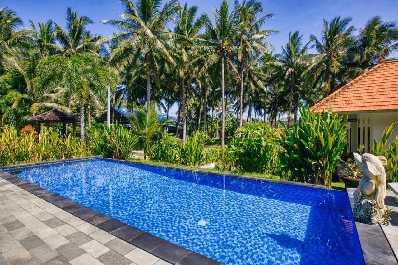 Coconut Hill Cottage Batununggul Esterno foto
